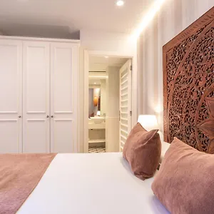 Отель Serennia Fira Gran Via Exclusive, Оспиталет-де-Льобрегат